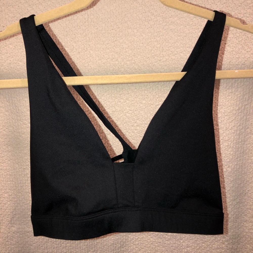 VS Sports Bra